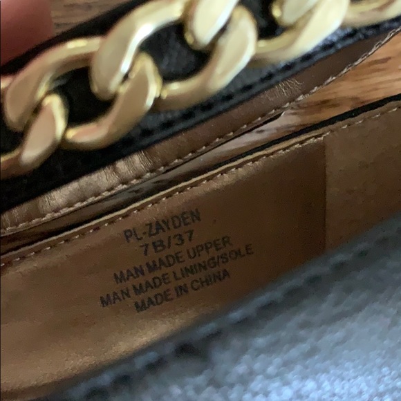 BCBGeneration flats with gold ankle strap - Picture 8 of 8